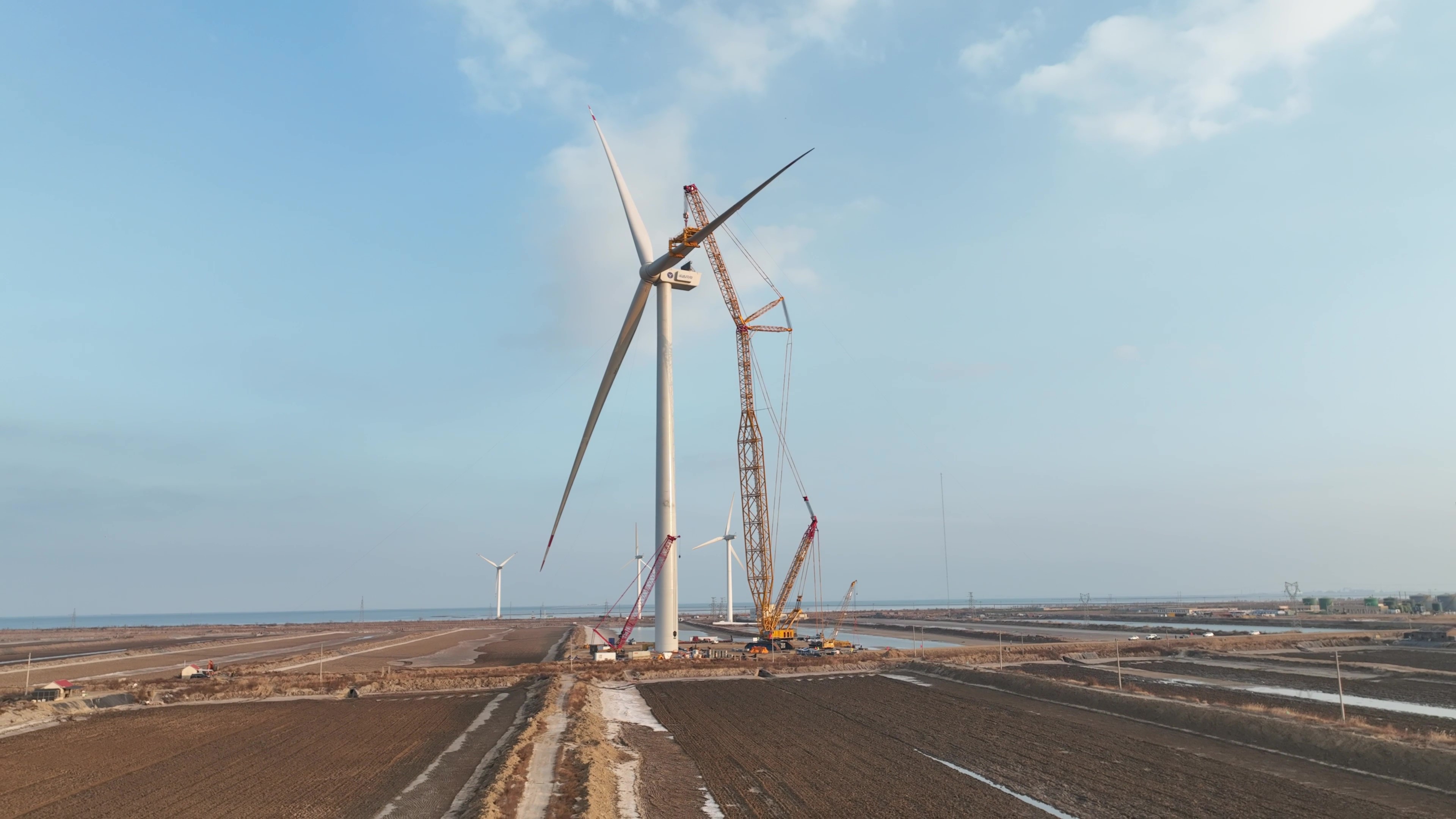经年打磨今朝亮剑！运达股份深远海16MW“海鹰”平台吊装成功